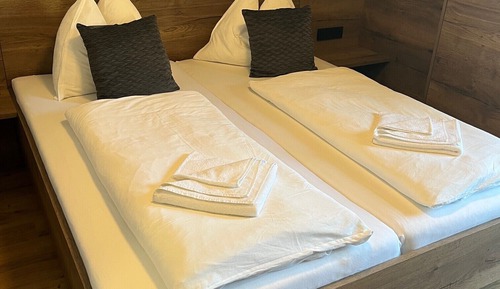 Classic Double Room, 1 Queen Bed