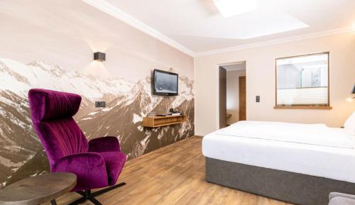 Double Room with Mountain View