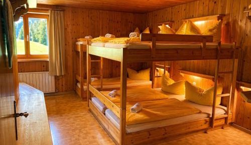 6-Bed Dormitory Room