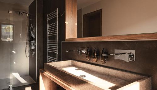 Standard One-Bedroom Apartment with Terrace