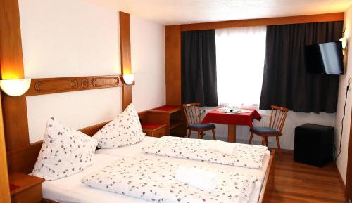 Standard Double Room with Shower