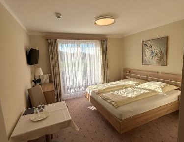 Basic Double Room