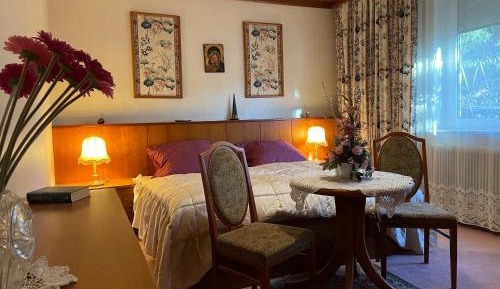 Basic Triple Room