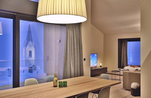 Warth Hotel | W52 Apartments
