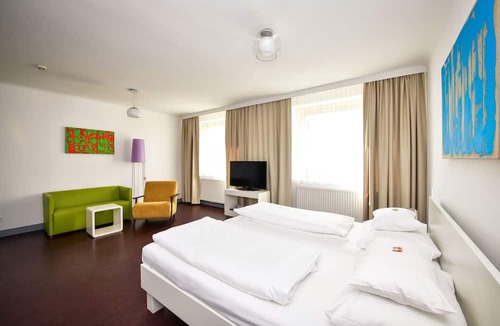 Funfhaus Hotel | Stanys Das Apartmenthotel