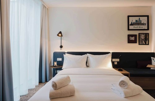 Funfhaus Hotel | Hampton By Hilton Vienna City West