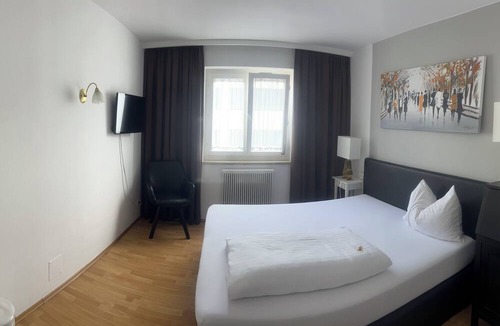 Seekirchen Markt Hotel | Hotel Berg