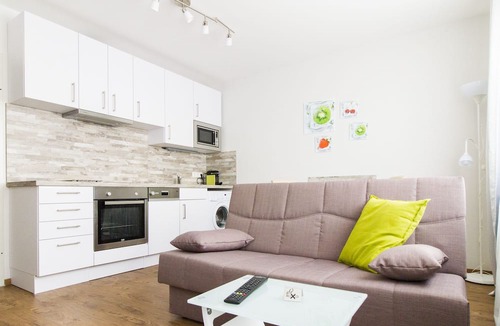 Kaisermuhlen Apartment | Residenz Donaucity