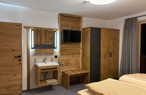 Oberperfuss Apartment | Alpenresort Panorama