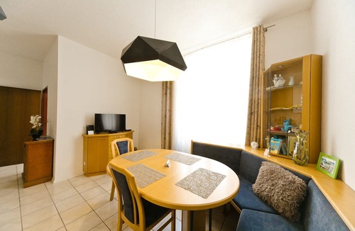 Funfhaus Apartment | Apartment No. 05 in Vienna near Schönbrunn/Westbahnhof | Keyless Check-In