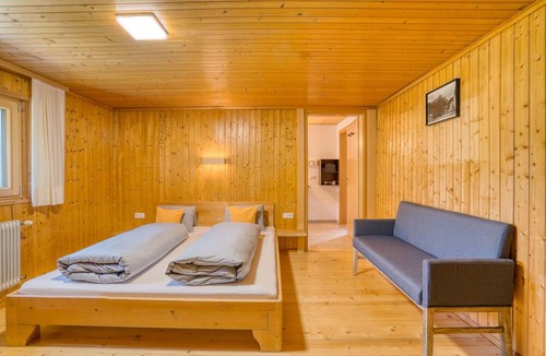 Schroecken Apartment | HUS 24