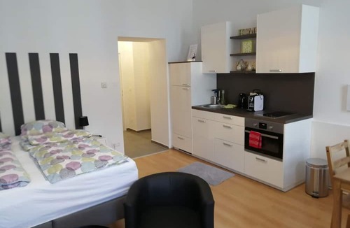 Funfhaus Apartment | Studio mit Balkonnutzung
