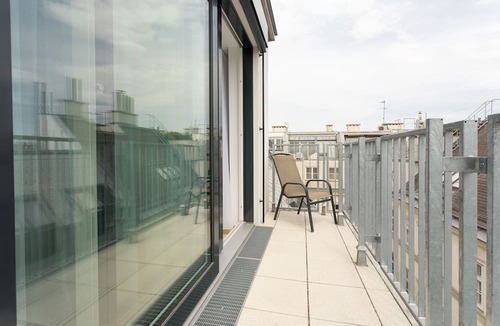 Wieden Apartment | 5 Bedroom Penthouse Duplex Apartment Very Close To Opera And Karlskirsche #2of4