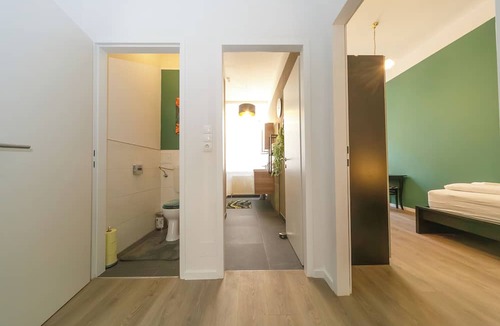 Funfhaus Apartment | Apartment No. 06 in Vienna near Schönbrunn/Westbahnhof | Keyless Check-In