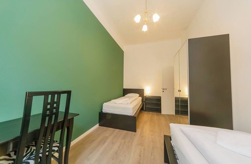 Funfhaus Apartment | Apartment No. 06 in Vienna near Schönbrunn/Westbahnhof | Keyless Check-In