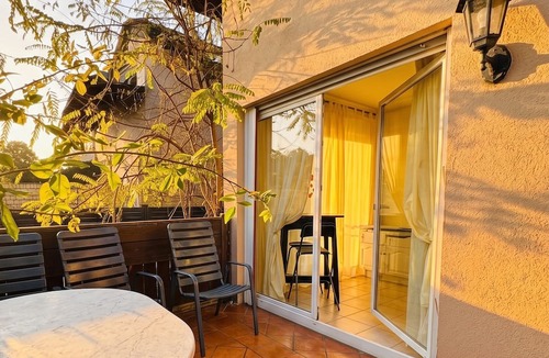 Grinzing Apartment | Cozy Room With Shared Garden Access
