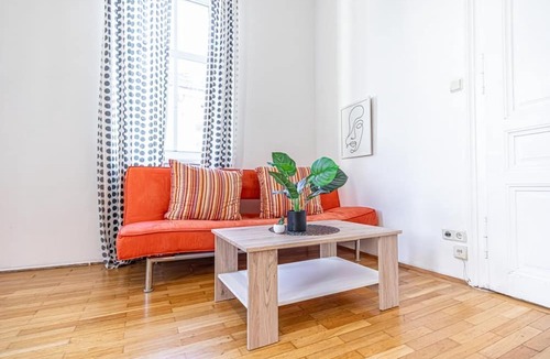 Ottakring Apartment | Central 2BR Apartment by Wiener Stadthalle