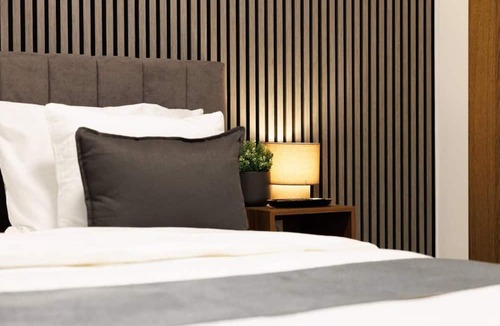 Brigittenau Apartment | Secret Garden Suite with Terrace, 10 min to Center