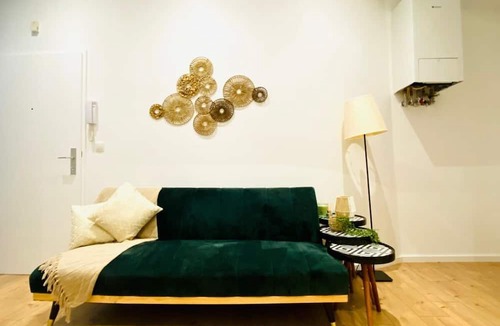 Ottakring Apartment | Comfy and Scenic 4BR Stay in Ottakring