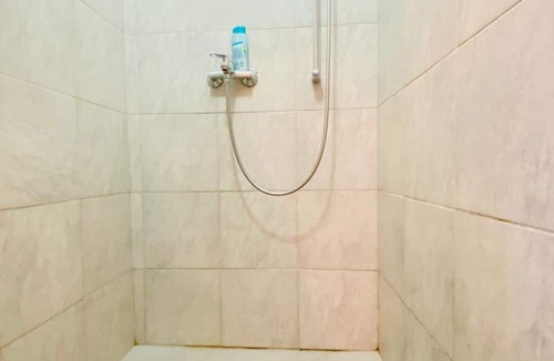 Liesing Apartment | Affordable Room in a Calm Neighborhood, Shared Apt