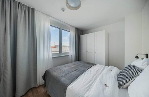 Erdberg Apartment | Arbio I Home office Apart in Simmering
