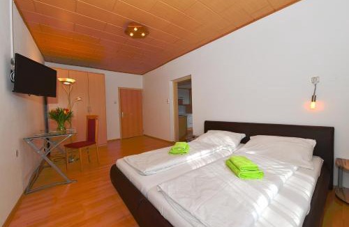 Farrach Hotel | sWirtshaus M&N