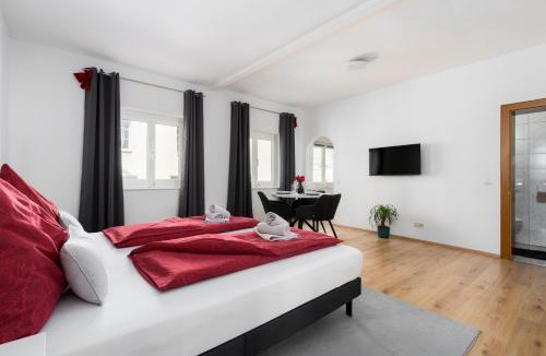 Bregenz Apartment | Deluxe Studio im Zentrum von Bregenz "Roses Are Red"