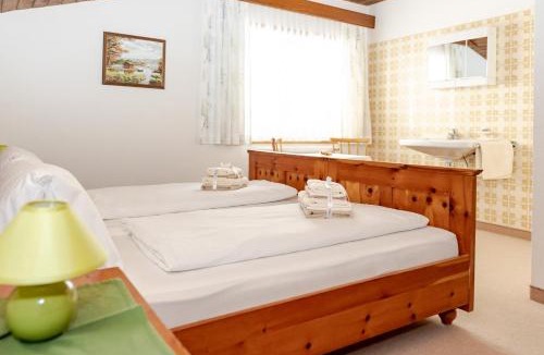 Heiligenblut House | Ferienhaus Alpenblick, ganzes Ferienhaus, 5 Zi, 4 Bäder, gratis Parkplatz, Sonnenterrasse