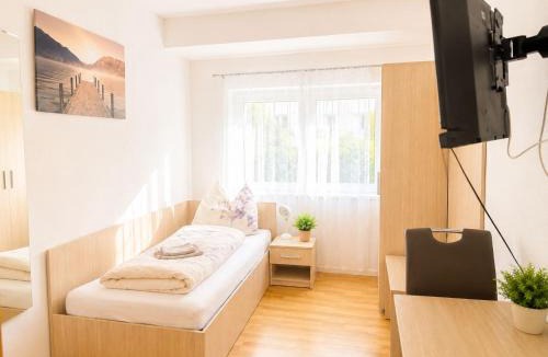 Braunau am Inn House | Haus Berta, Self Check-in, Kochmöglichkeit, Einzelbetten