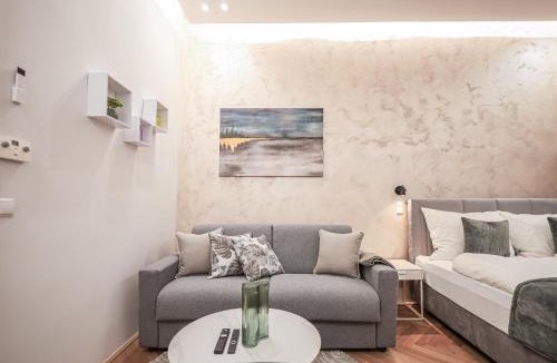 Rudolfsheim-Funfhaus Apartment | 1 BDR - Apartment Harmony, near Stadthalle