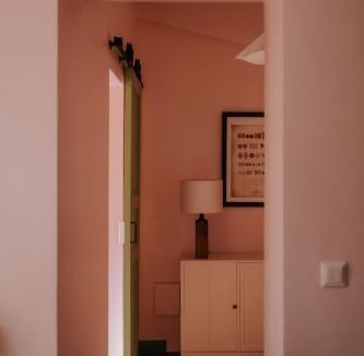 Funfhaus Bed & Breakfast | Oak House Vienna - Boutique Guesthouse near Meidling Station