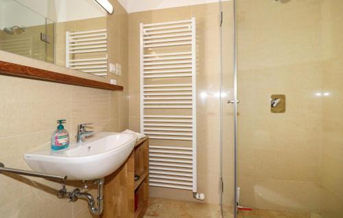 Kroatisch Minihof Apartment | Stunning Apartment In Kroatisch Minihof With Wifi