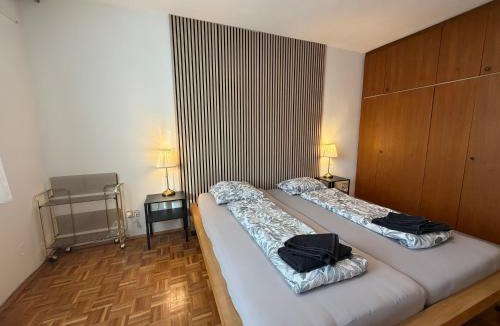 Sankt Polten Apartment | Ruhige, klimatisierte Wohnung nahe Zentrum & Bahnhof