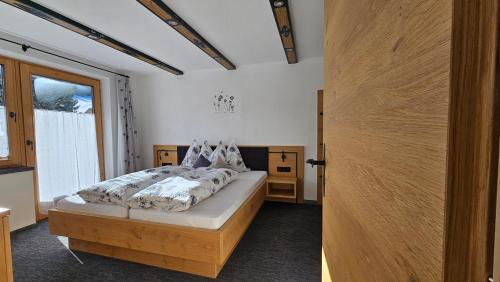 Kartitsch Apartment | Haus Enzian Apartments