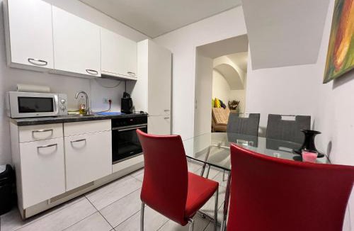 Stuwerviertel Apartment | Brilliant Souterrain Apt - Prter Amuesement Park
