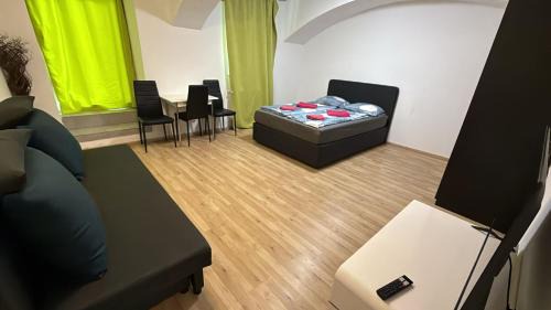 Stuwerviertel Apartment | Cozy Studio Apt - Near Prater Ferris Wheel