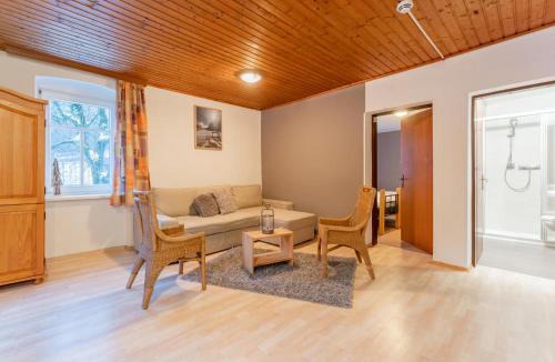 Itter House | Grieswirt L