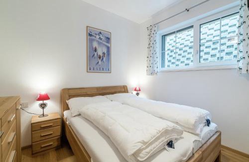 Alpendorf Ski Chalet | Chalet in Sankt Johann near Ski Slopes