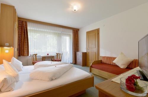Mayrhofen Bed & Breakfast | Gästehaus Ahornblick
