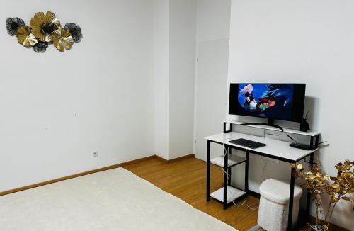 Favoriten Apartment | Cozy flat near main station & center