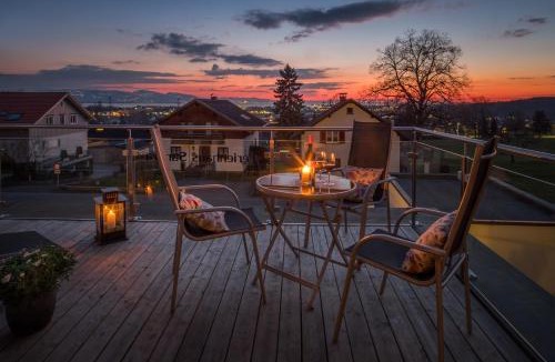 Hoerbranz Apartment | Ferienhaus Sandra mit Balkon -Nähe Bodensee&Pfänder