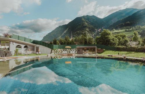 Bad Hofgastein Hotel | Österreichischer Hof-im Bademantel direkt in die Alpentherme