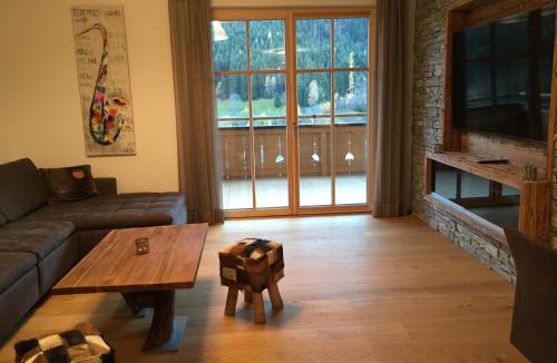 Saalbach Apartment | The Bear's Lair