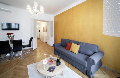 Wahring Apartment | Bright and Calm Apartment - 15 min to Center