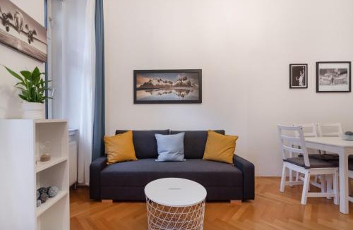 Matzleinsdorf Apartment | Zentrale Ruhelage im typischen Wiener Altbau