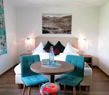 Thumersbach Bed & Breakfast | Pension Claudia Zell am See