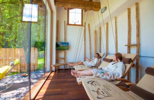 Maishofen Apartment | Schloss Saalhof- Schlossflair, Wellnessauszeit, Bauernhofleben, Familienzeit im historischen Apartment zentral zwischen Zell am See und Saalbach-Hinterglemm