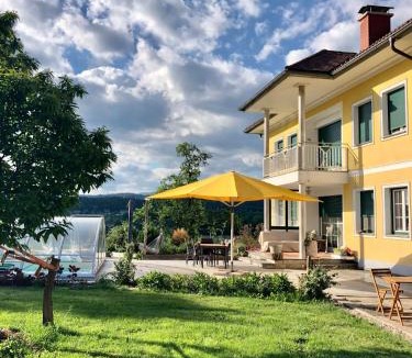 Klagenfurt-Wolfnitz Apartment | Ferienwohnung am Bauernhof Straßonig vulgo Hornis