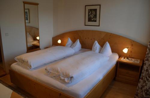 Grossgmain Apartment | "Kaiser Karl" * Ferienwohnungen