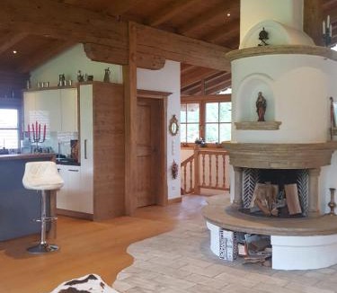 Ellmau Ski Chalet | LuxusChalet Happy Home Tyrol